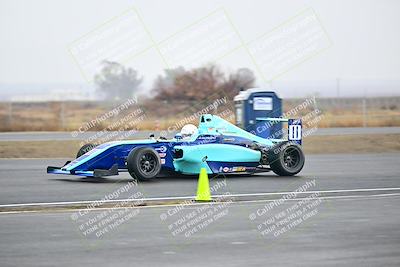 media/Jan-26-2025-CalClub SCCA (Sun) [[cfcea7df88]]/Group 2/Qualifying/